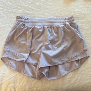Lululemon 2.5in Hotty Hot Purple Shorts Size 8 Tall